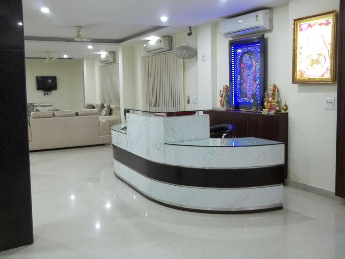 Hotel Kundan Palace New Delhi Exterior photo
